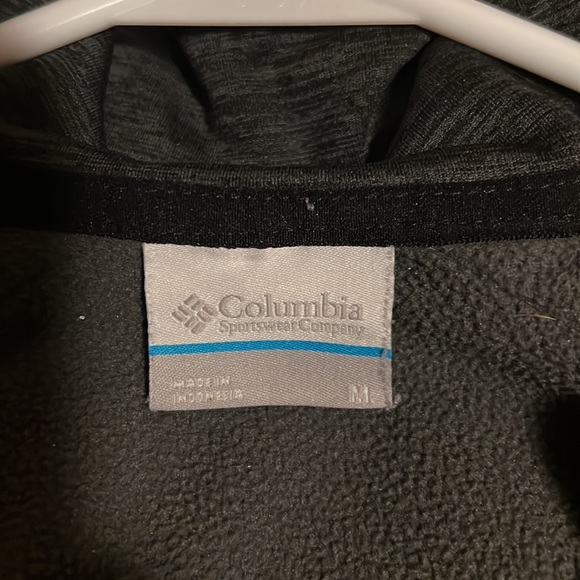 Columbia pullover base layer - Picture 2 of 3
